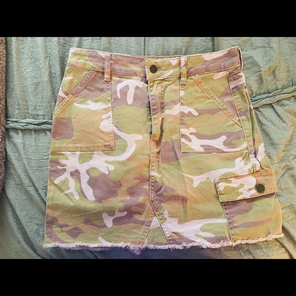 Hollister Camo Skirt
